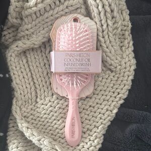 paris hilton coconut oil infused brush